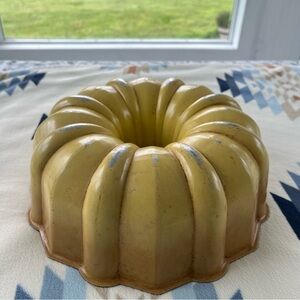 Vintage Aluminium Bunt Cake Pan